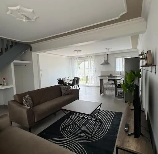 Maison Conviviale